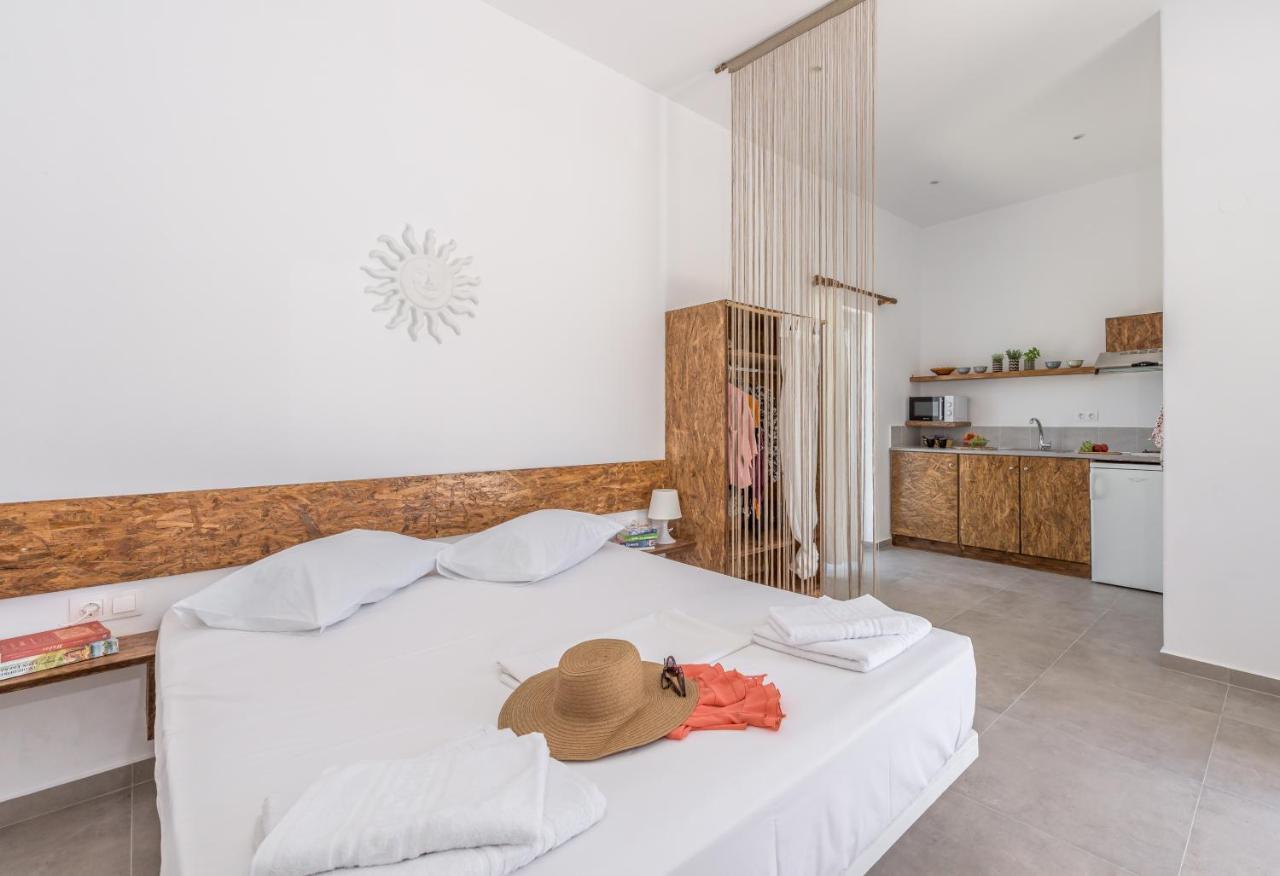 Plakes Sea View Apartment Plaka (Milos) Extérieur photo