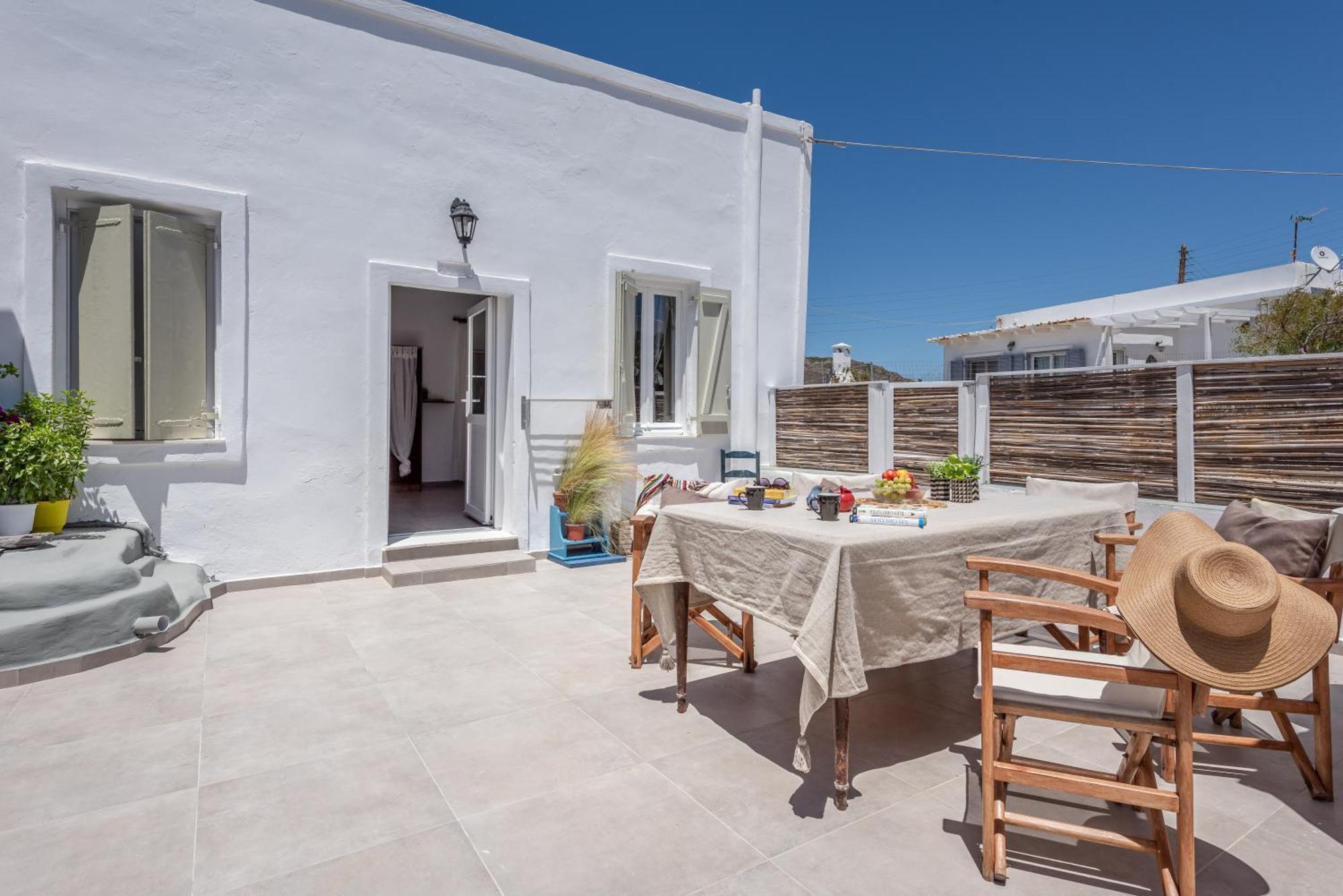 Plakes Sea View Apartment Plaka (Milos) Extérieur photo